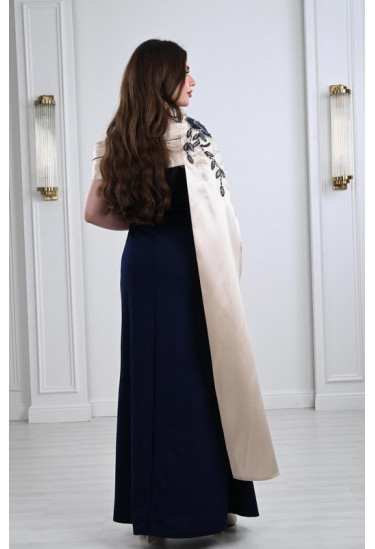 فستان نسائي طويل بوشاح 