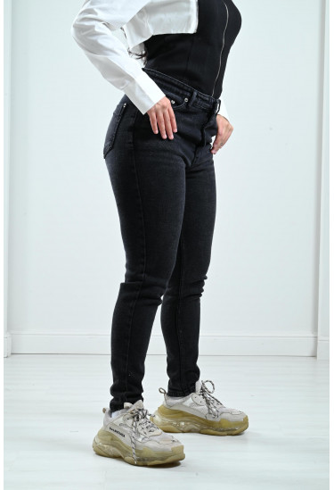 بنطلون جينز سكيني حريمي