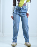 بنطلون جينز كلاسيكي بنطلون جينز كلاسيكي