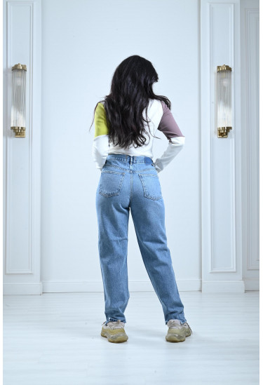 بنطلون جينز كلاسيكي بنطلون جينز كلاسيكي