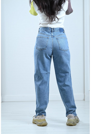 بنطلون جينز كلاسيكي بنطلون جينز كلاسيكي