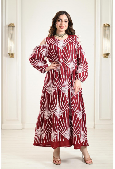 جلابية مطرز بتصميم واسع