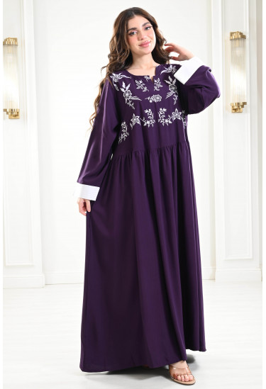 جلابية مزخرفة بأكمام طويلة جلابية مزخرفة بأكمام طويلة