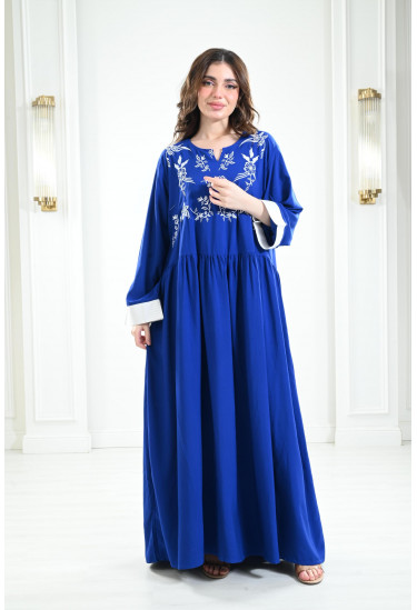 جلابية مزخرفة بأكمام طويلة جلابية مزخرفة بأكمام طويلة