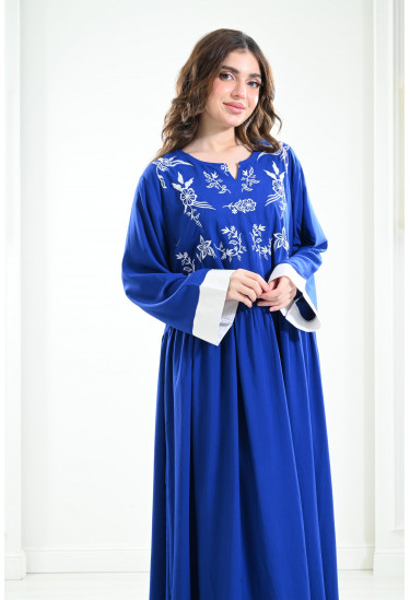 جلابية مزخرفة بأكمام طويلة جلابية مزخرفة بأكمام طويلة