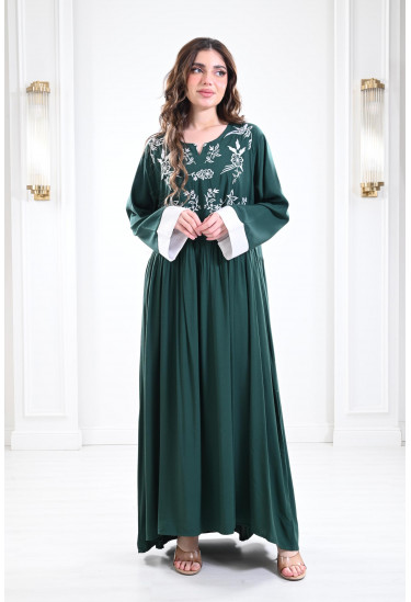 جلابية مزخرفة بأكمام طويلة جلابية مزخرفة بأكمام طويلة