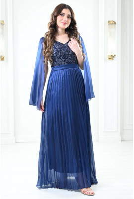 فستان سهرة بأكمام مفتوحة