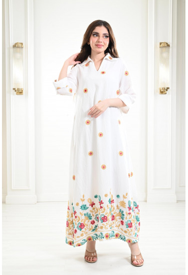 جلابية مطرزة بياقة كلاسيكية