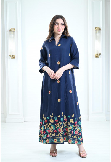 جلابية مطرزة بياقة كلاسيكية