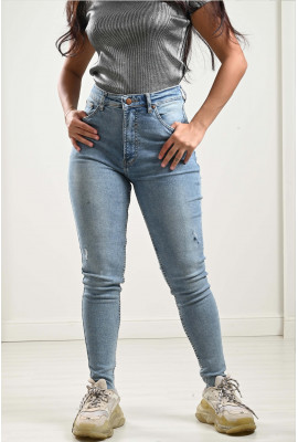 بنطلون جينز قصة مستقيمة بنطلون جينز قصة مستقيمة