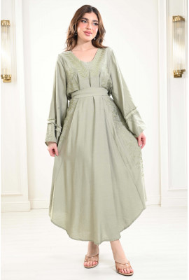 فستان طويل بحواف دائرية