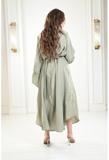 فستان طويل بحواف دائرية فستان طويل بحواف دائرية