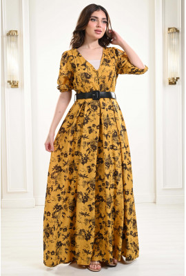 فستان طويل بأكمام قصيرة