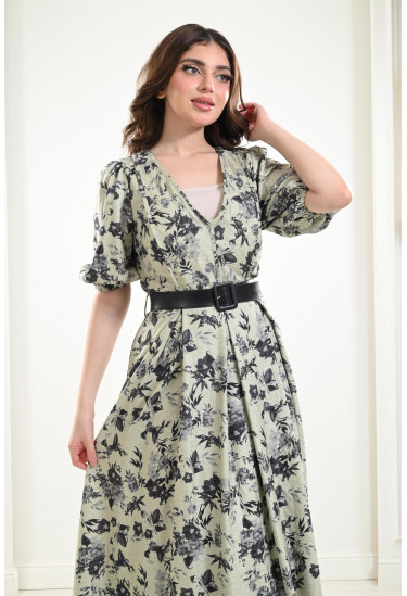 فستان طويل بأكمام قصيرة