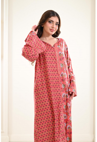  جلابية منقوشة بأكمام واسعة