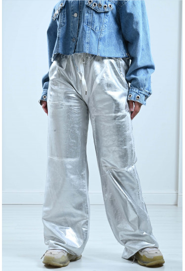 بنطلون بنسيج لامع مميز