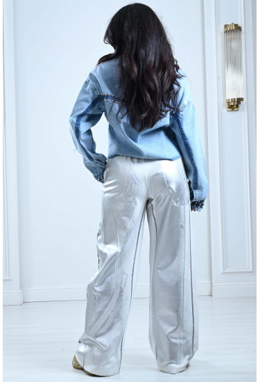 بنطلون بنسيج لامع مميز