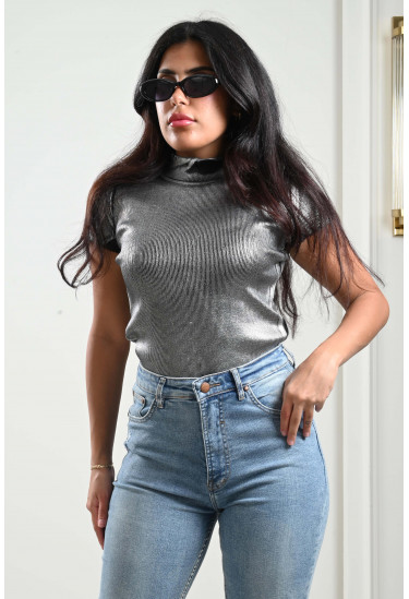 بلوزة كاجوال بنسيج مميز بلوزة كاجوال بنسيج مميز