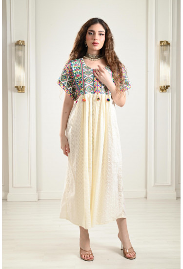 جلابية ميدي دانتيل مطرزة