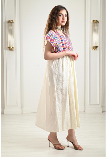 جلابية ميدي دانتيل مطرزة