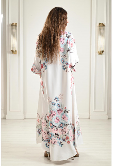 جلابية طويلة بنقوشات من الزهور جلابية طويلة بنقوشات من الزهور