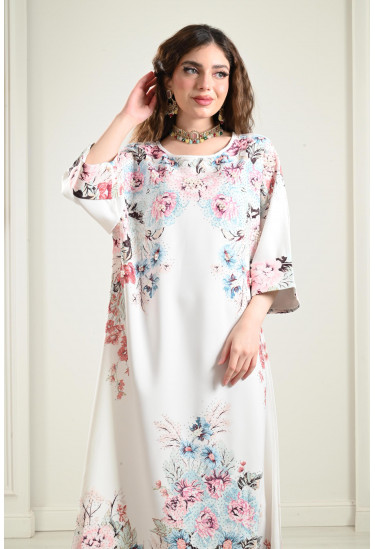 جلابية طويلة بنقوشات من الزهور جلابية طويلة بنقوشات من الزهور