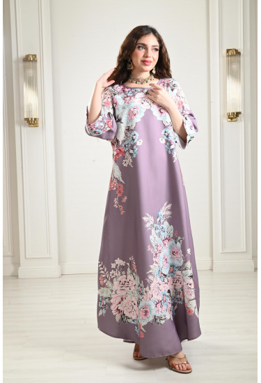 جلابية طويلة بنقوشات من الزهور جلابية طويلة بنقوشات من الزهور