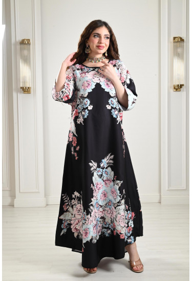 جلابية طويلة بنقوشات من الزهور جلابية طويلة بنقوشات من الزهور