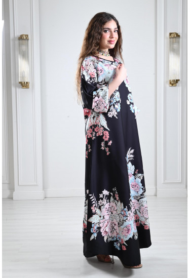 جلابية طويلة بنقوشات من الزهور جلابية طويلة بنقوشات من الزهور