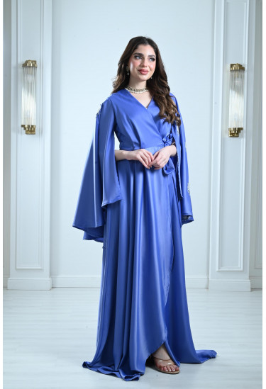 فستان بنمط لف بأكمام مفتوحة