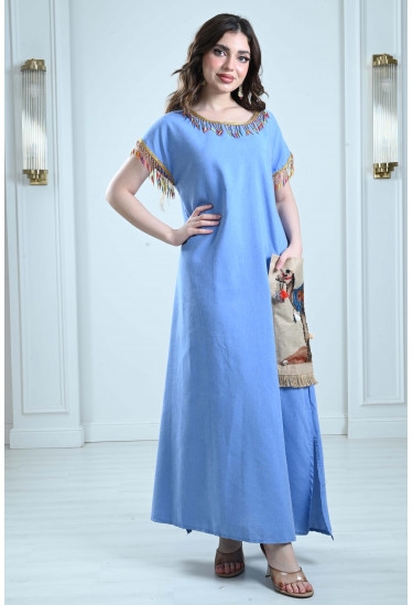 جلابية طويلة بتصميم بدوي جلابية طويلة بتصميم بدوي