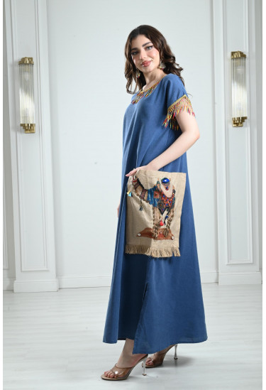 جلابية طويلة بتصميم بدوي جلابية طويلة بتصميم بدوي