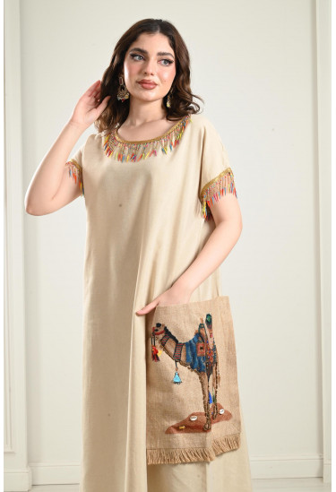 جلابية طويلة بتصميم بدوي جلابية طويلة بتصميم بدوي