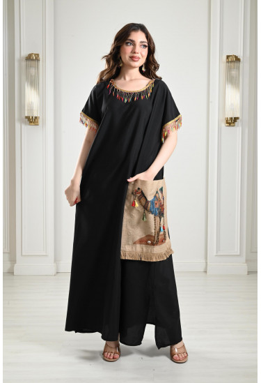 جلابية طويلة بتصميم بدوي جلابية طويلة بتصميم بدوي