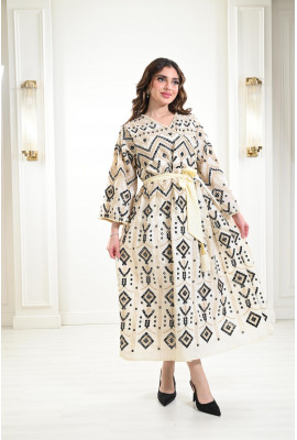 جلابية مطرزة بنمط لف