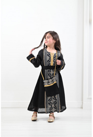 جلابية أطفال مطرزة مقاس صغير