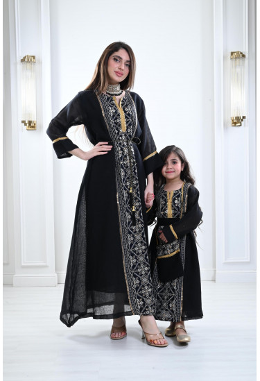 جلابية أطفال مطرزة مقاس صغير