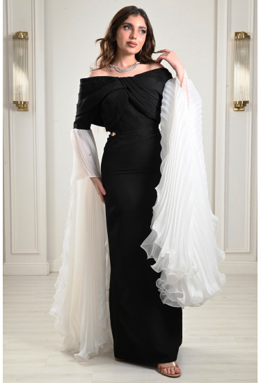 فستان سهرة بقصات متداخلة