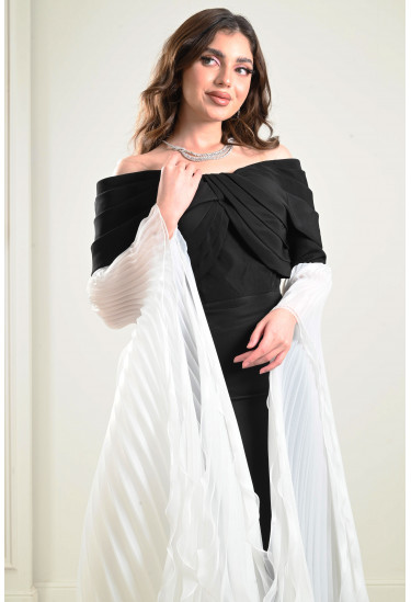 فستان سهرة بقصات متداخلة