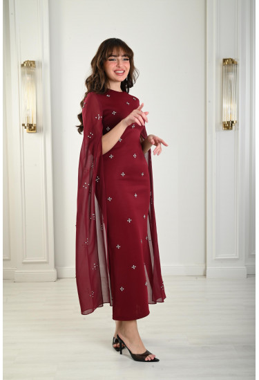 فستان كلاسيك بقصة مستقيمة 