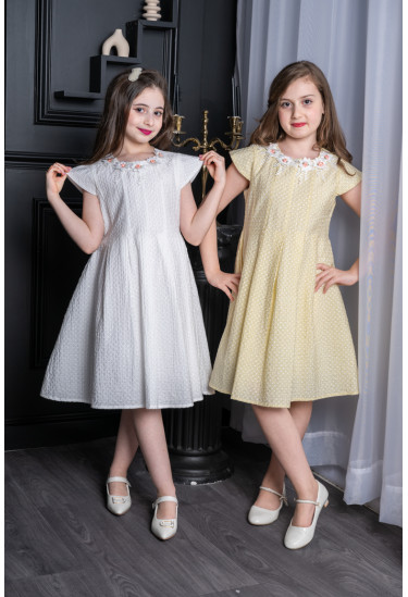 فستان بناتي مقاس صغير