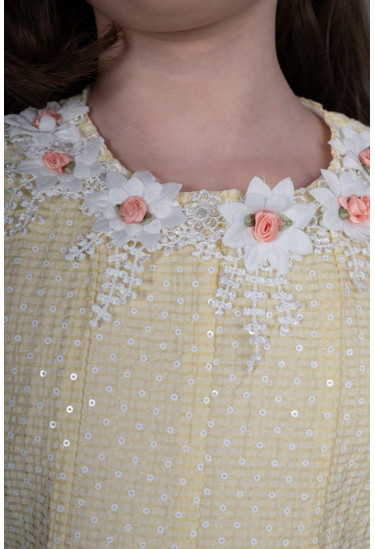 فستان بناتي مقاس صغير