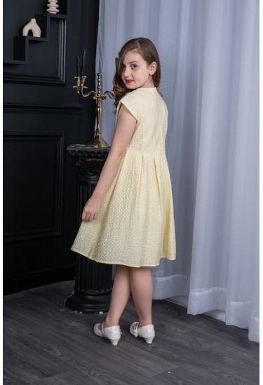 فستان بناتي مقاس صغير