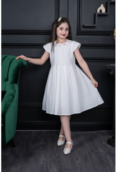 فستان بناتي مقاس صغير