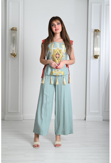 طقم نسائي كاجول