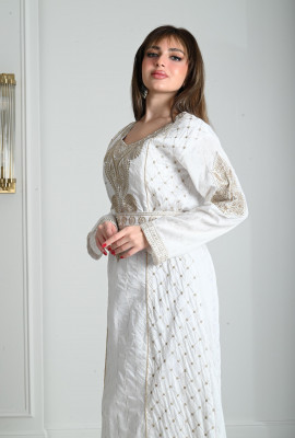 جلابيه نسائي مطرزه جلابيه نسائي مطرزه