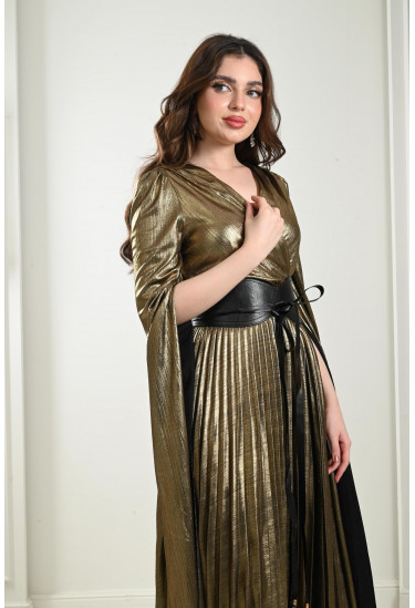 فستان سهرة بحزام جلد عريض