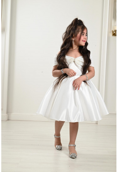 فستان ستان أطفالي مقاس صغير