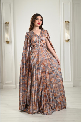 فستان بأكمام طويلة بنمط كب