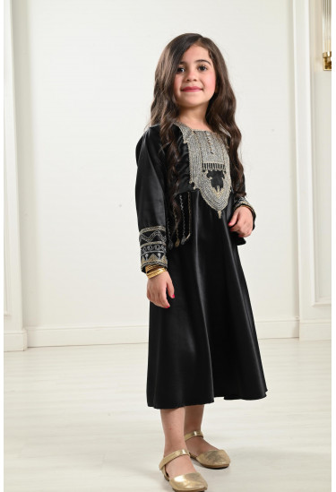 فستان تراثي للبنات الصغار فستان تراثي للبنات الصغار